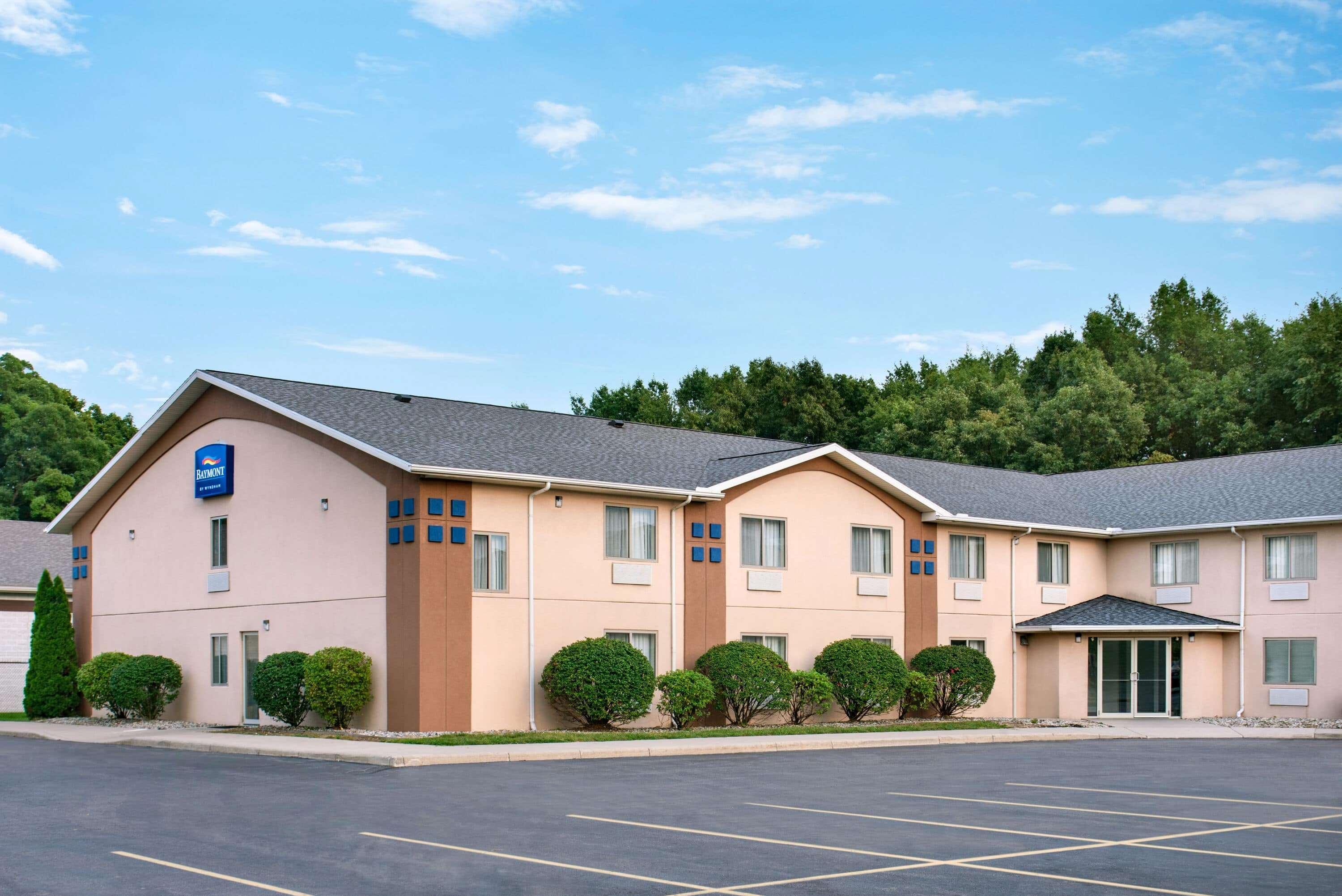 Baymont By Wyndham Swanton Hotel Buitenkant foto