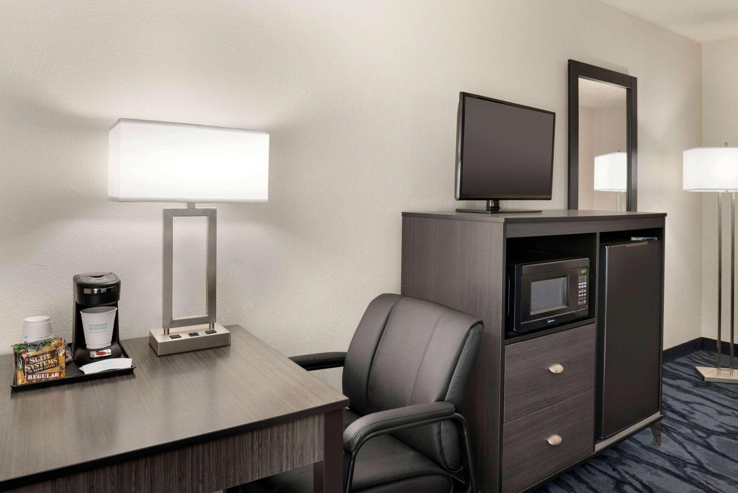 Baymont By Wyndham Swanton Hotel Buitenkant foto